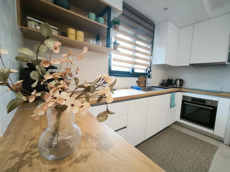 Floral Home 2 - 1St Floor Apt With Private Parking! Athens Exterior photo